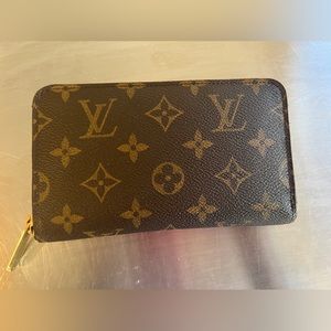 Louis Vuitton compact zippy wallet OLD STYLE